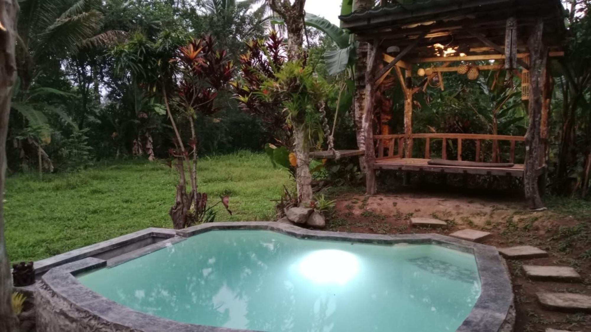 Dewa Jati Cottages กีอันยาร์ ภายนอก รูปภาพ